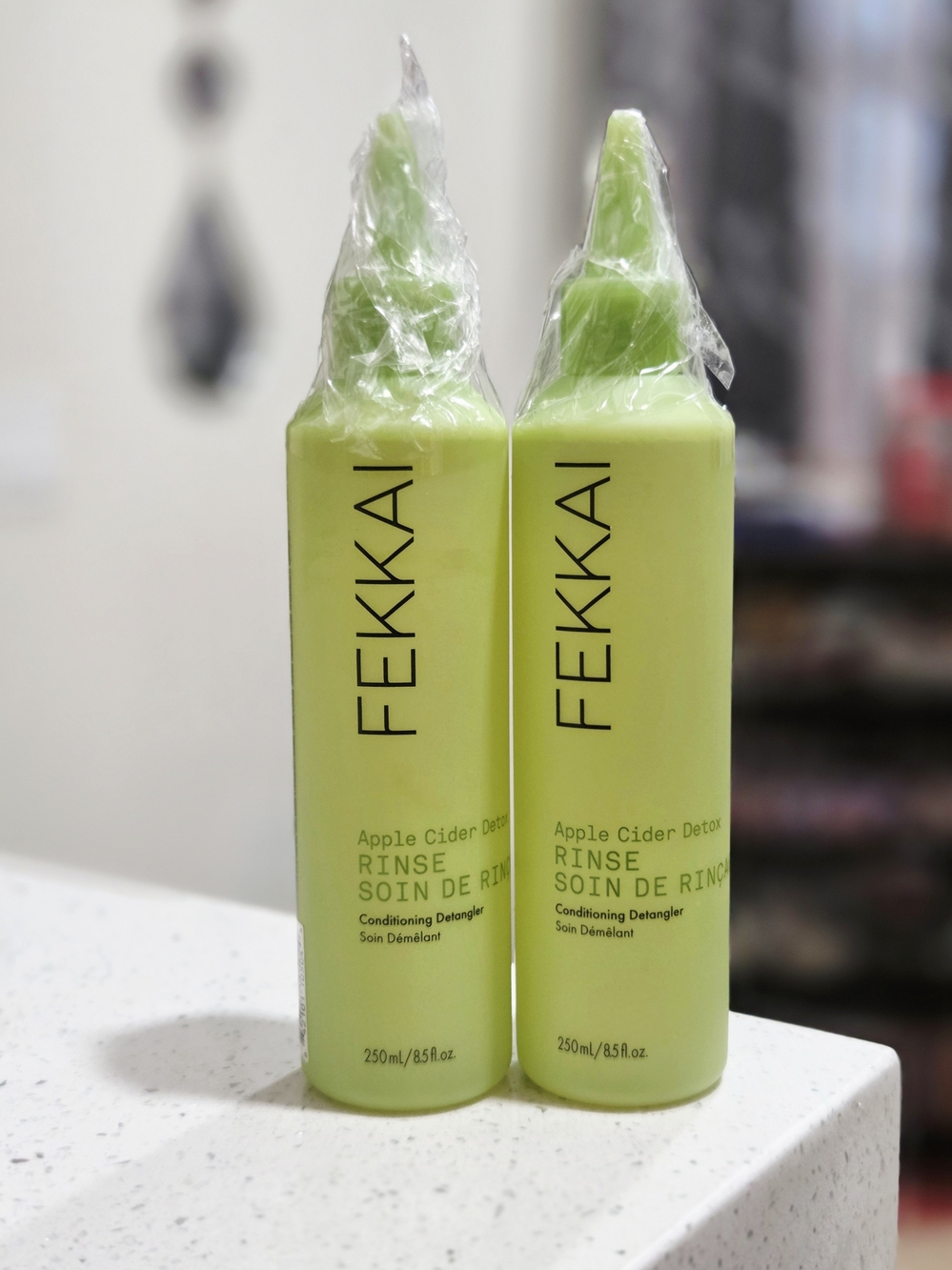 FEKKAI Apple Cider Detox Rinse - Green Conditioning Detangler